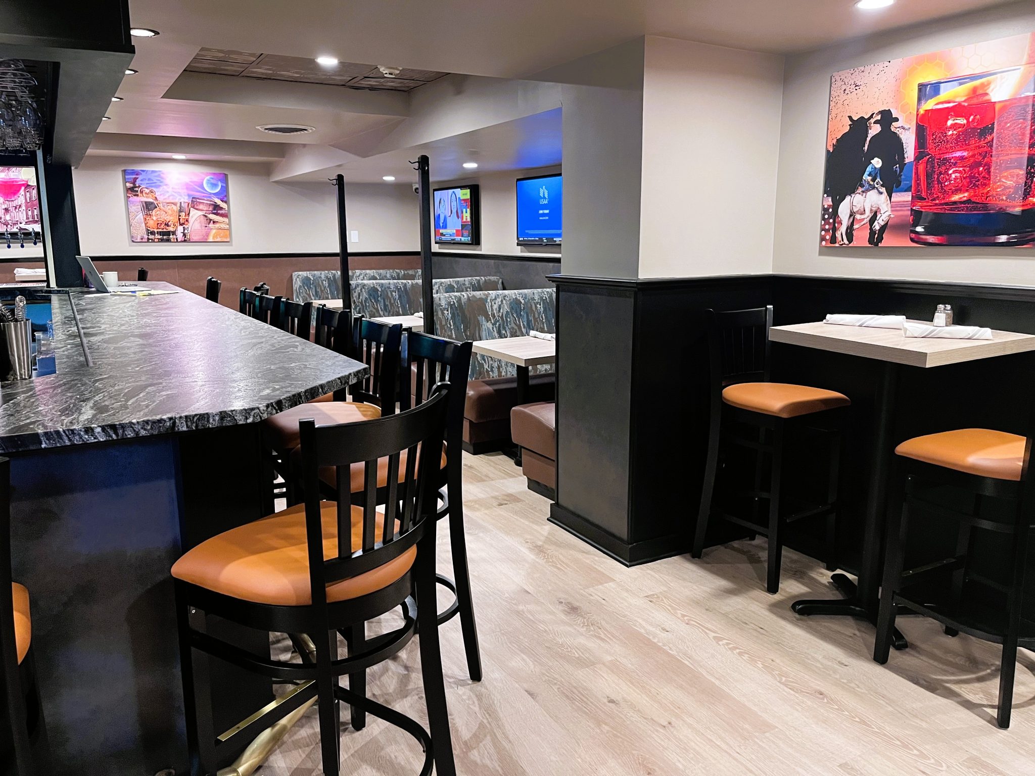 Castillo's Restaurant & Pizza Pub