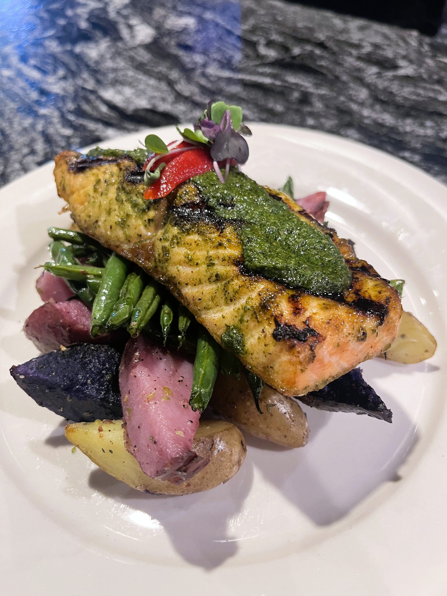 Castillo's Restaurant & Pizza Pub